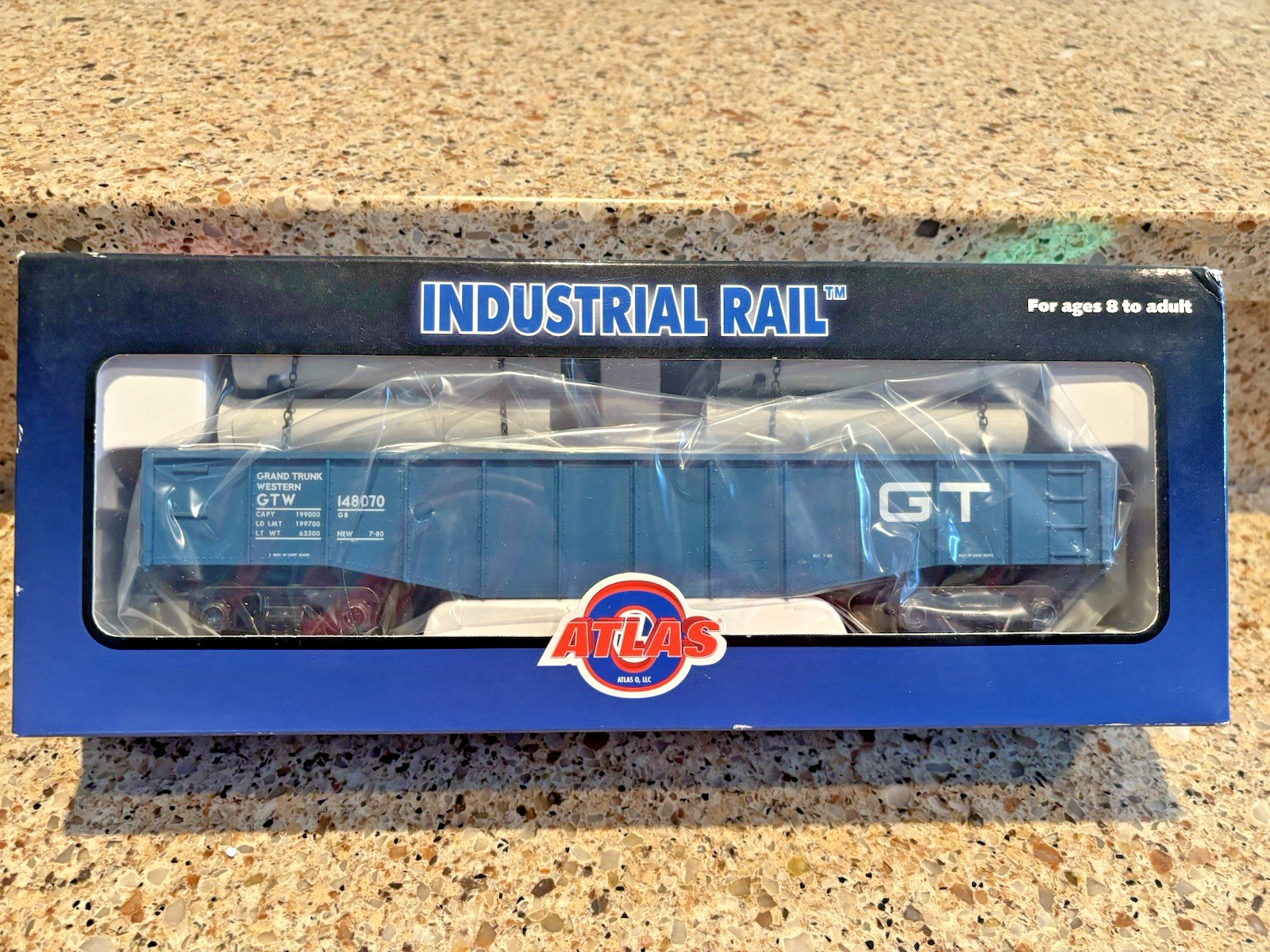 Industrial Rail #1003003-1 Gondola w/ Pipe Load Grand Truck western-Road #148070