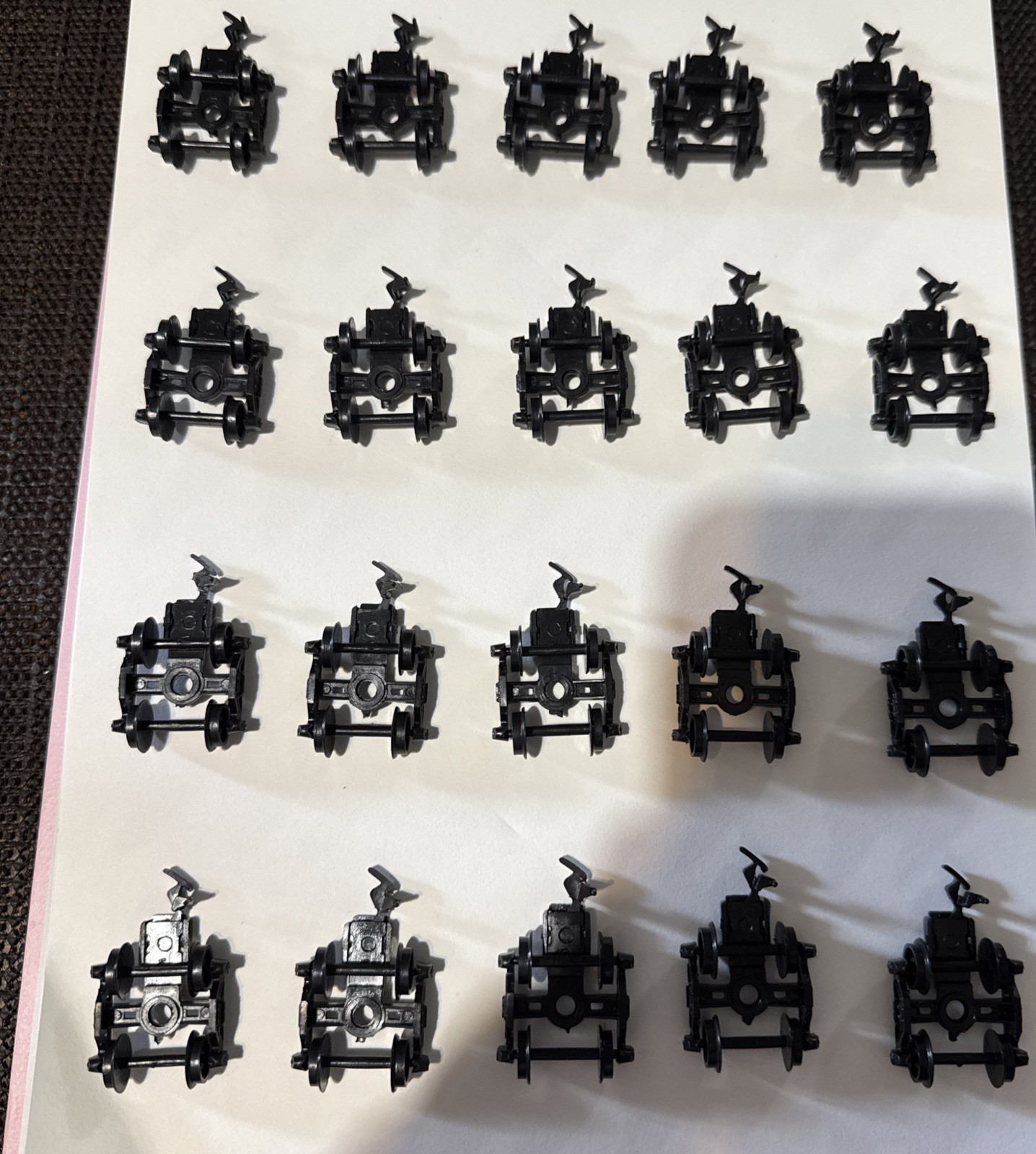 Bachmann Ho Freight Trucks Lot Of 20 Plastic