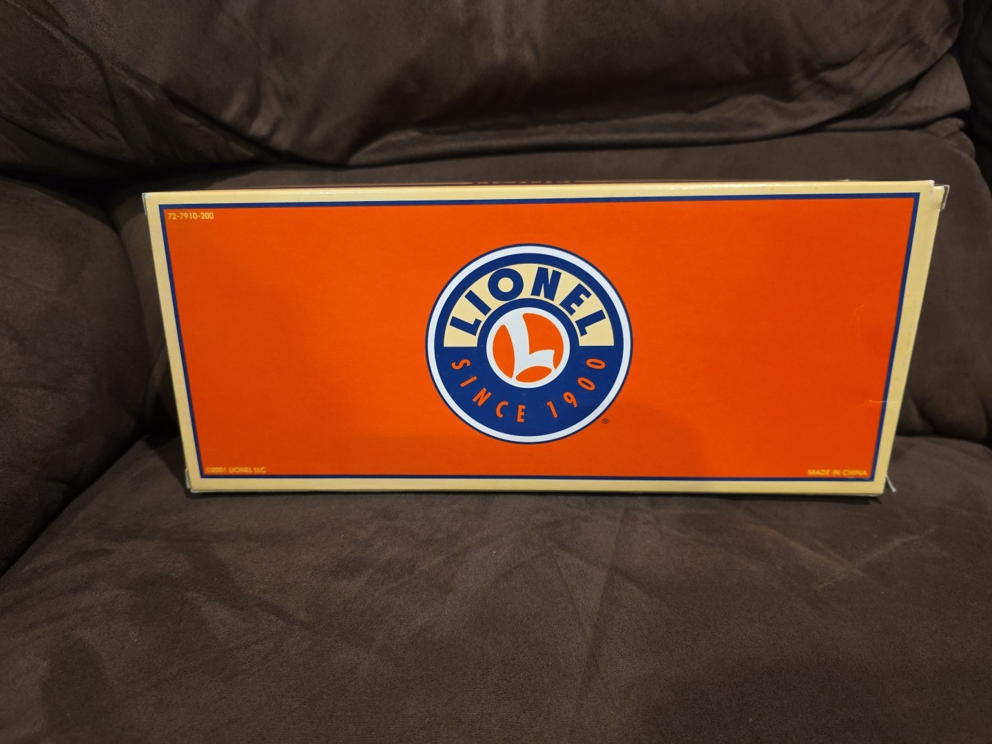LIONEL HALLOWEEN AQUARIUM CAR ITEM #6-26747 NEW LIGHTED BATS HAUNTED HOUSE