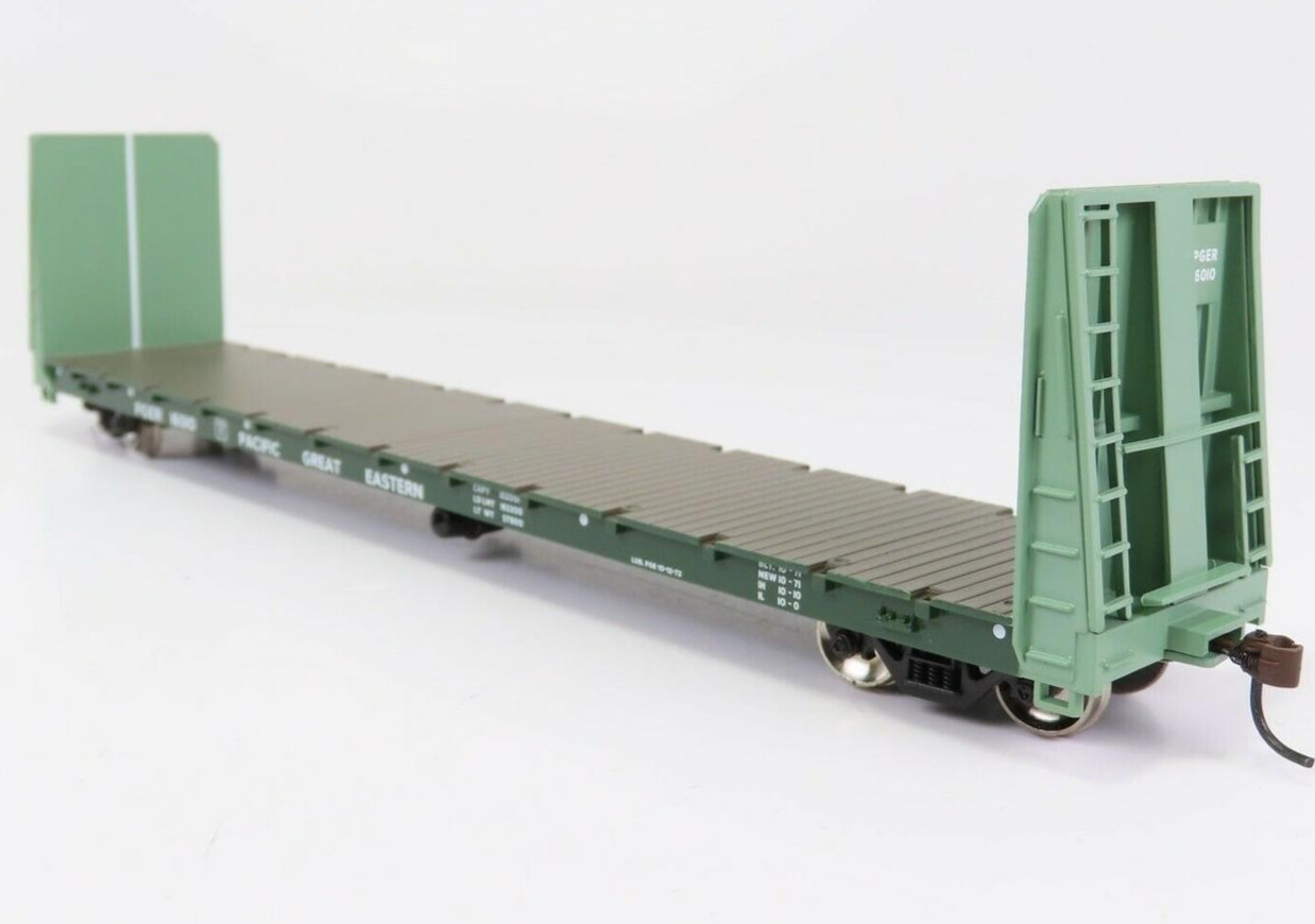HO PGE Pacific Great Eastern 60′ Bulkhead car NIB NOS # 88108