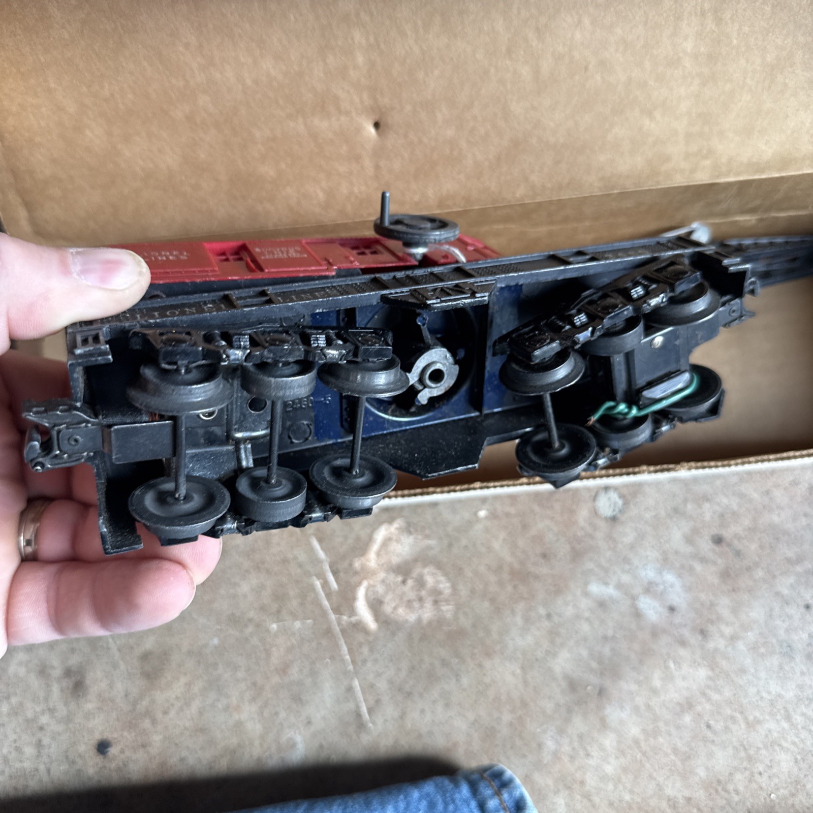 Rare Red with Black top Lionel 2460 Post-War Operating Work Crane