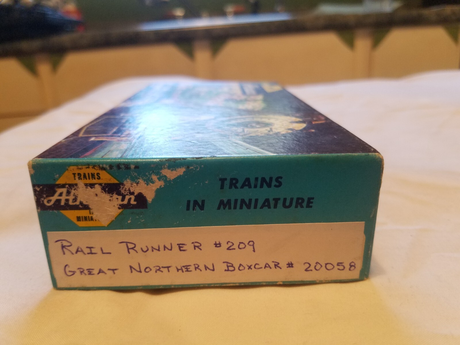 Athearn Rail Runner 209 HO GN Great Northern Boxcar 20058 Built