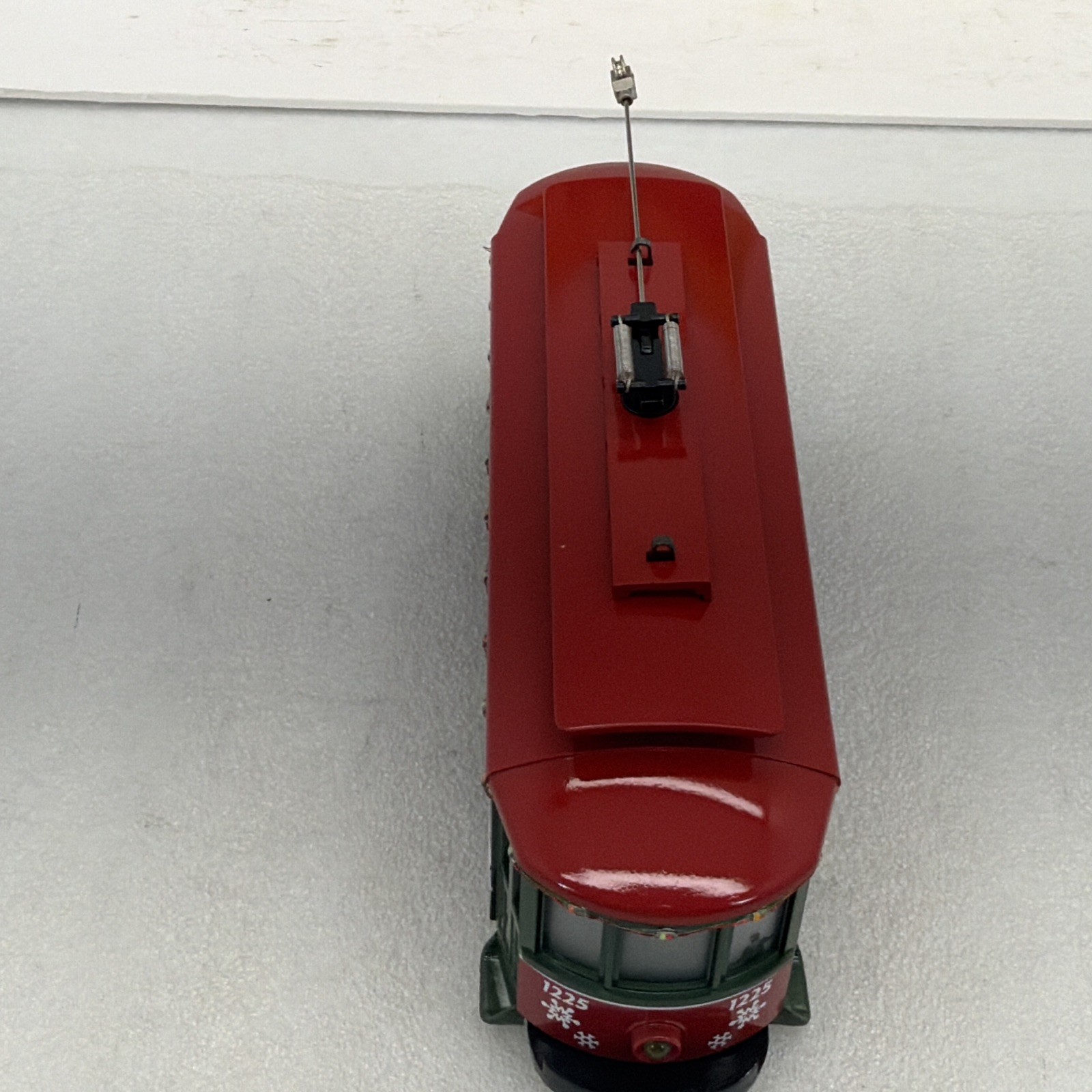 MTH RailKing 30-5227 Christmas Bump-n-Go Trolley Multi-Colored LED Lights New O