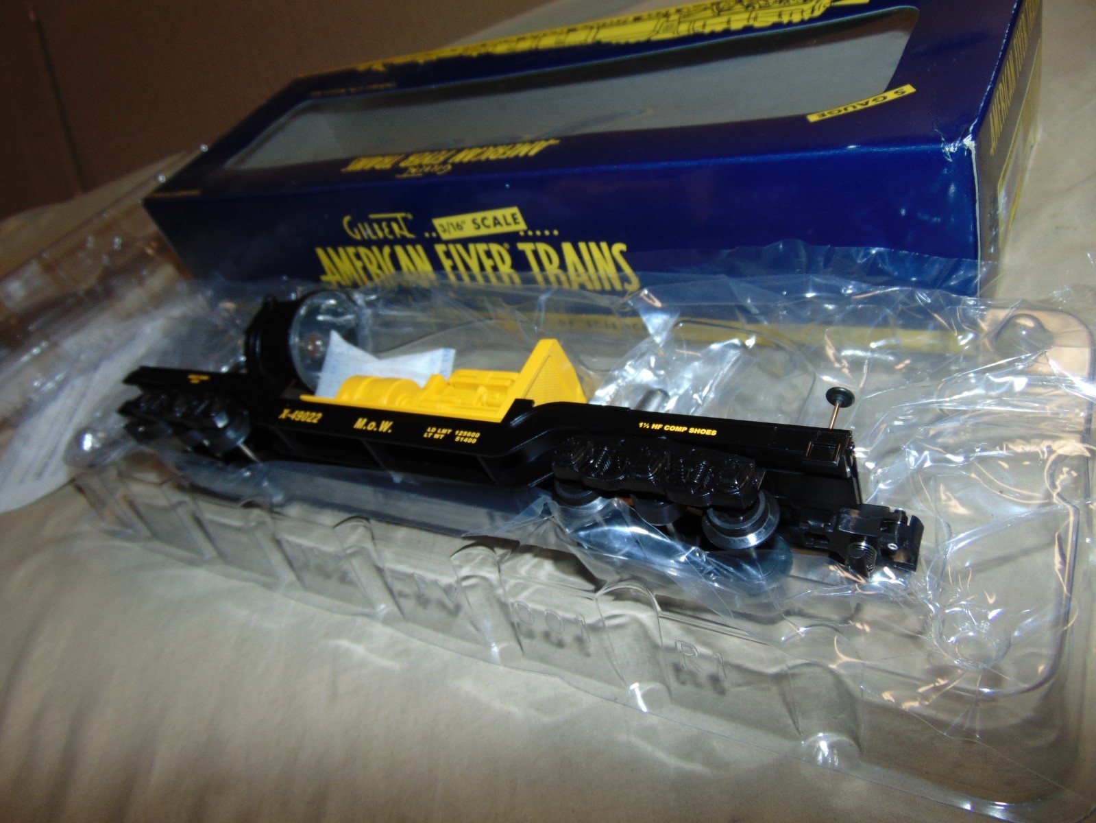 FLYER S GAUGE 49022 MAINTENANCE OF WAY LIGHTED SEARCH LIGHT CAR -BRAND NEW