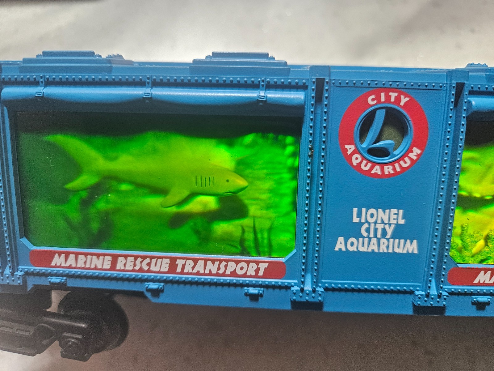 Lionel 6-16750 – Lionel City Holographic Aquarium Car 3436 – W/Box – 1997
