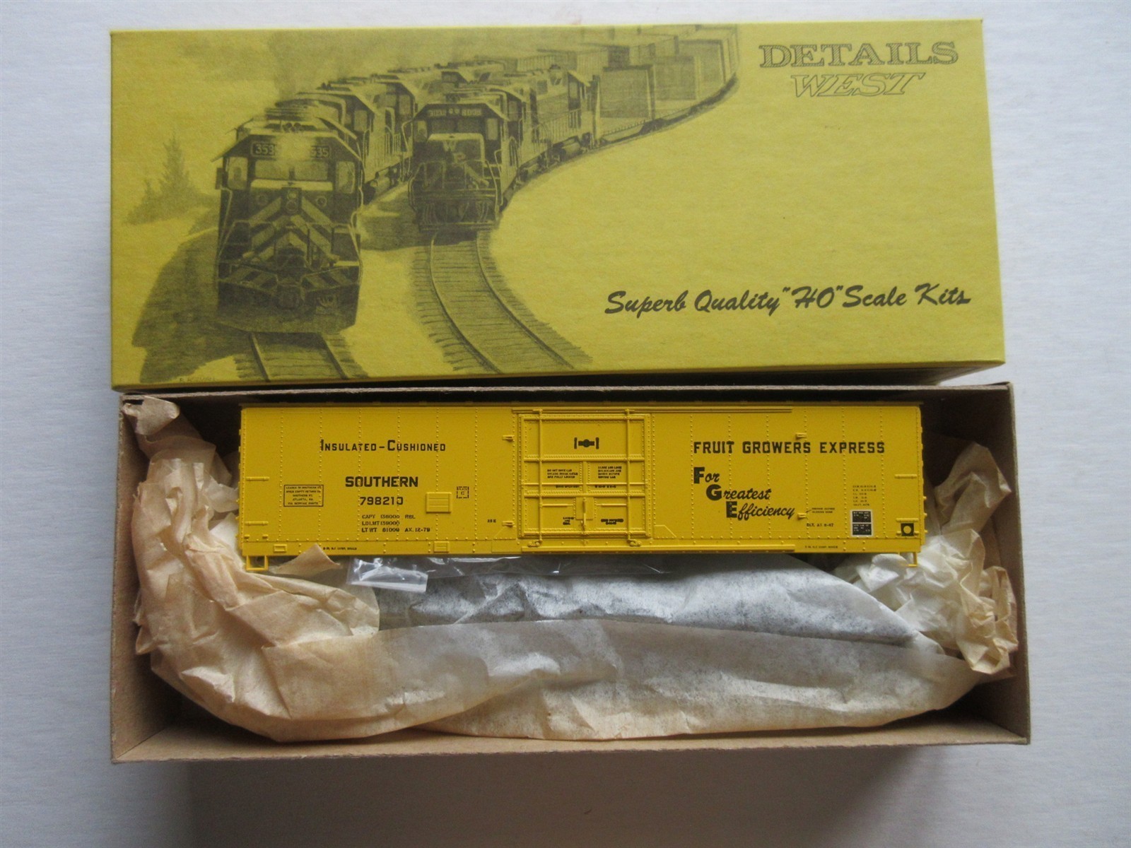 HO Details West BC-701 Southern Fruit Growers Express 50′ Insulated Box Car Kit