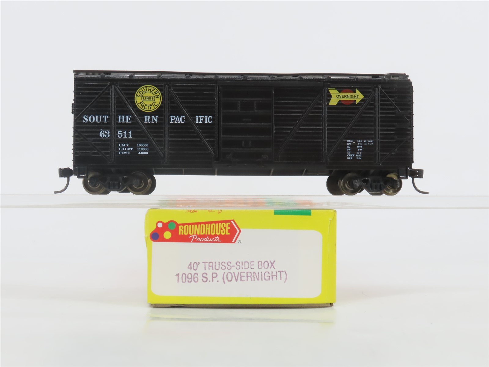 HO Roundhouse 1096 SP Southern Pacific Overnight 40′ Box Car #63511 – Upgraded