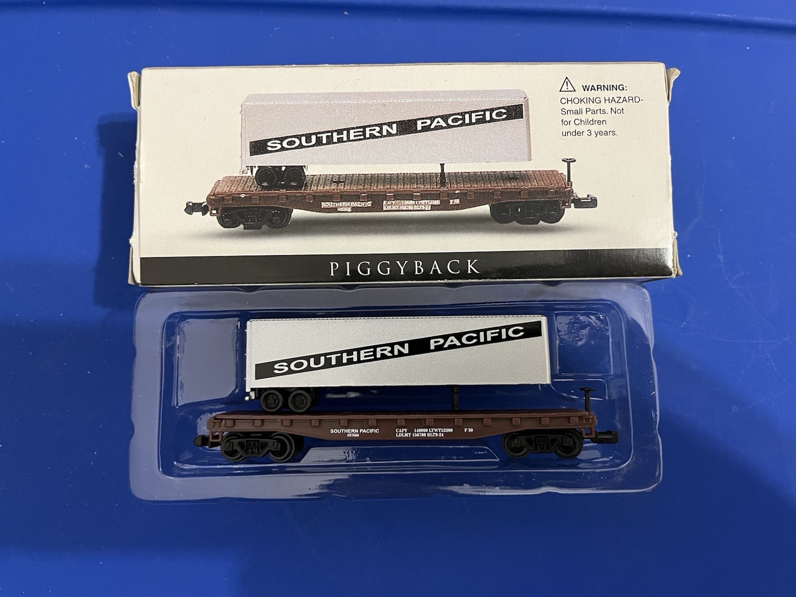 N Gauge Southern Pacific Piggyback Train Car Promo 11/16/2009 in Box
