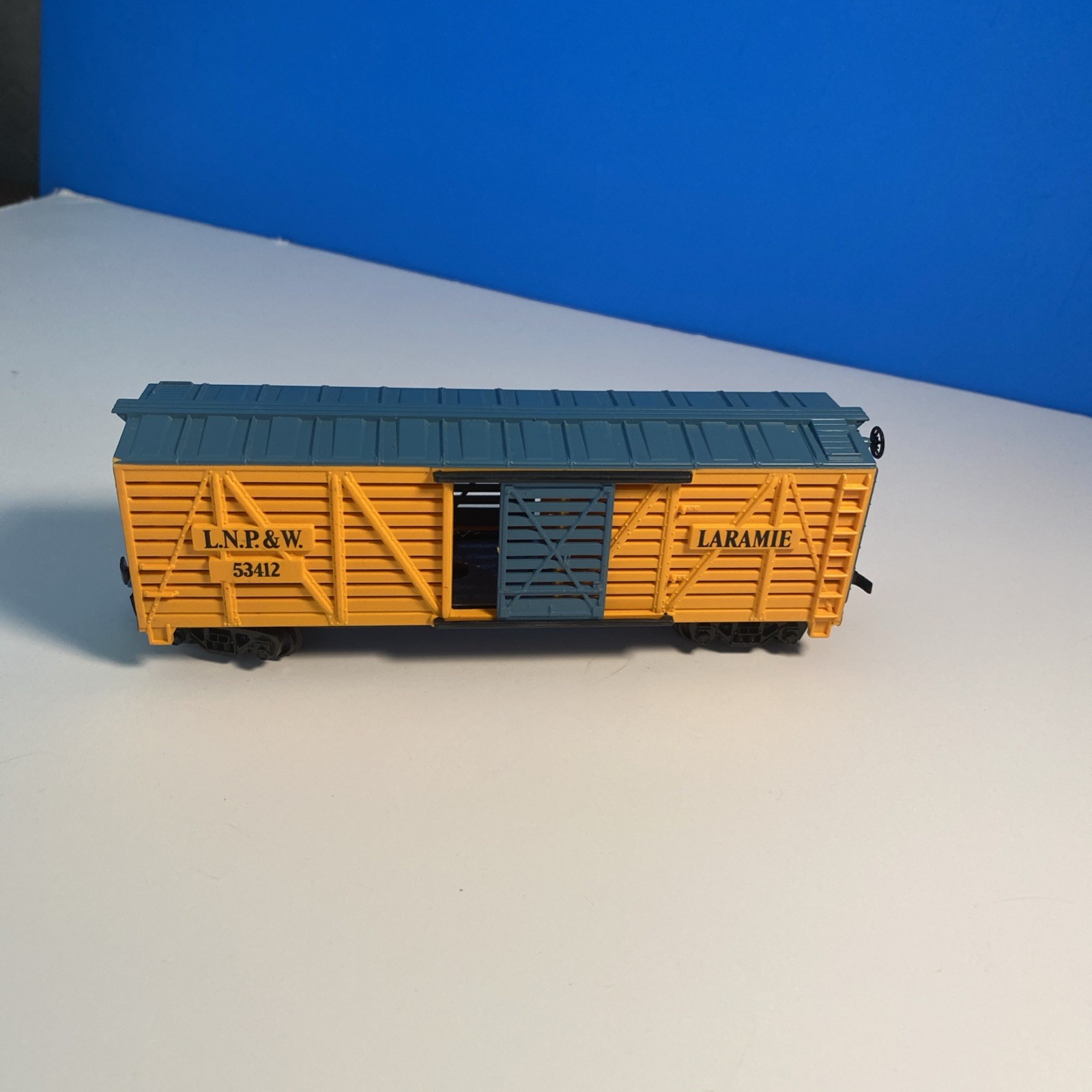Tyco HO Laramie 40’ Stock Cattle Car LNP&W 53412 Model Freight Train Railcar*