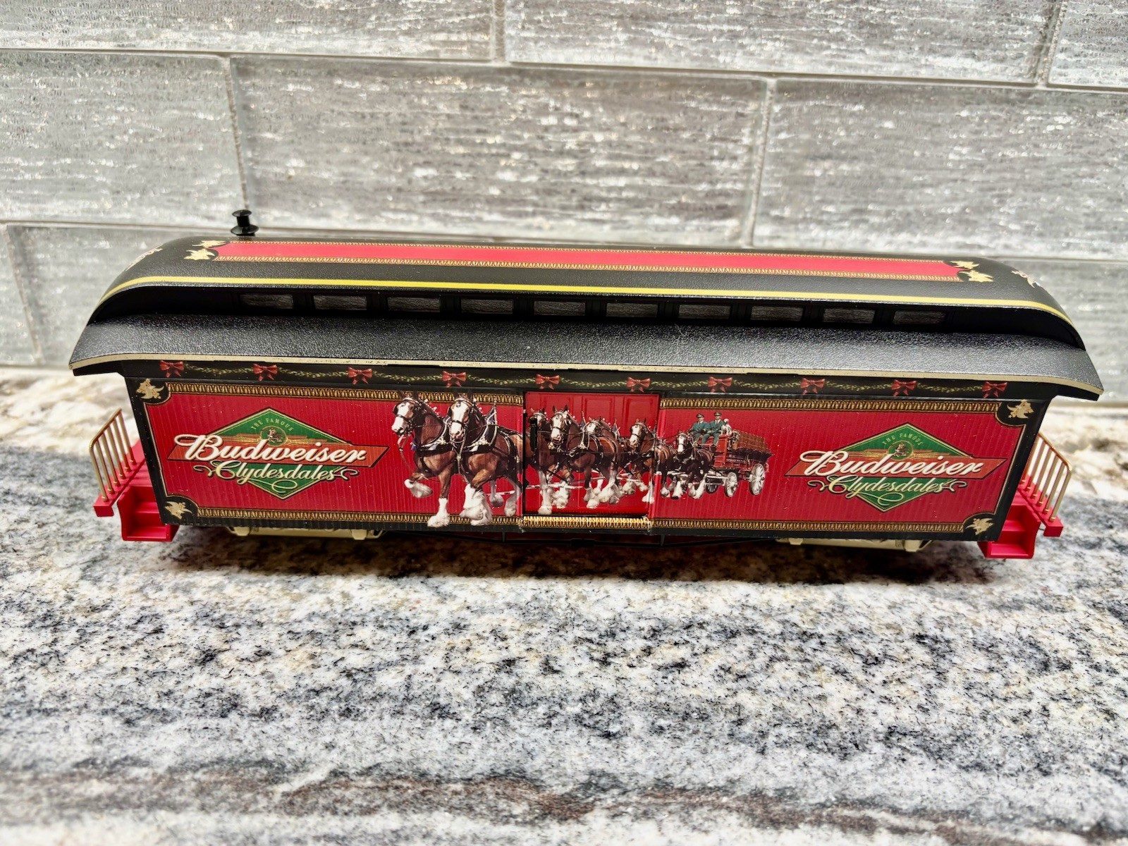Budweiser Clydesdales Baggage Box Car Hawthorne Village ON30 Bradford Exchange