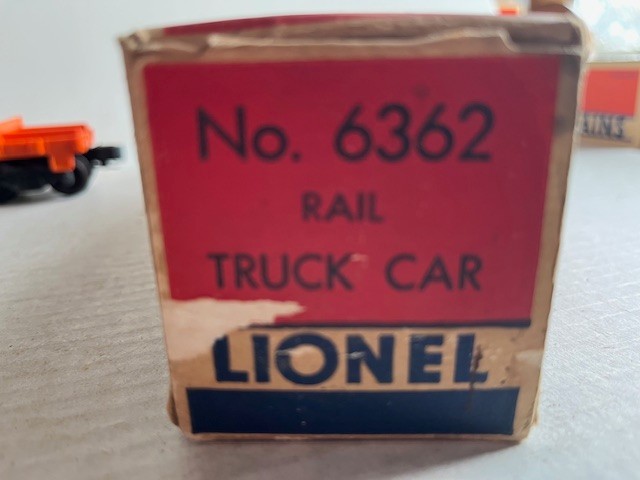 LIONEL POSTWAR 6362 – O Gauge – Orange – RAIL TRUCK CAR #636255 – with Box!