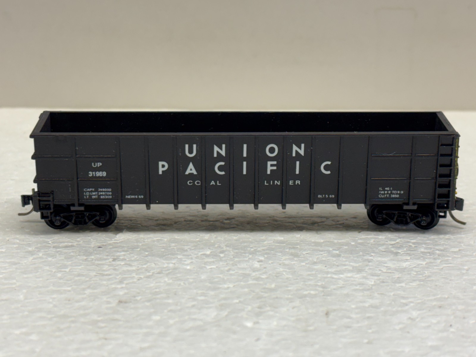 N Scale MDC Union Pacific UP 31969 w/MTL Trucks and Couplers