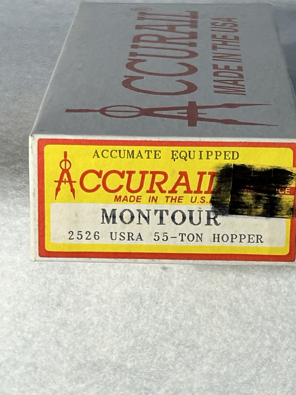 Cool Selection Accurail Various Roads 2-Bay 55 Ton Hopper Car Kits HO