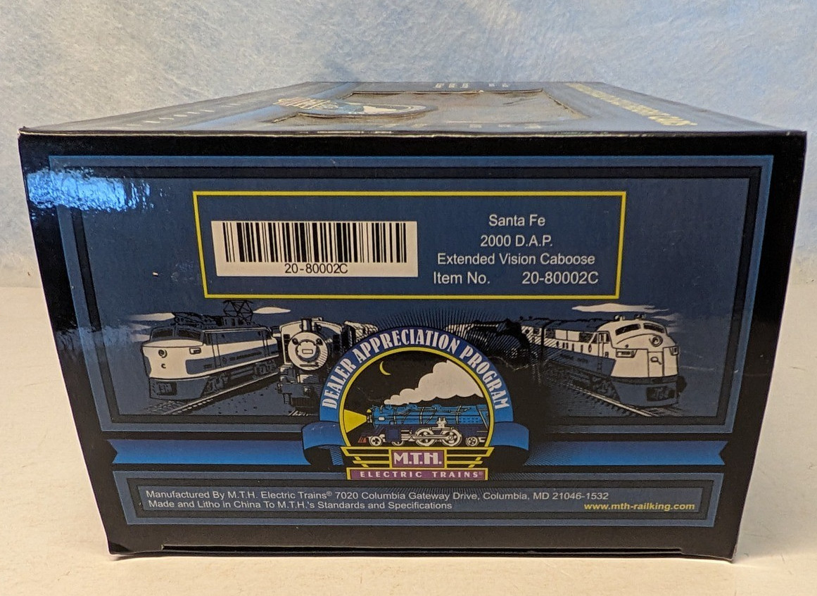 MTH 20-80002C Santa Fe 2000 D.A.P. Extended Vision Caboose NIB