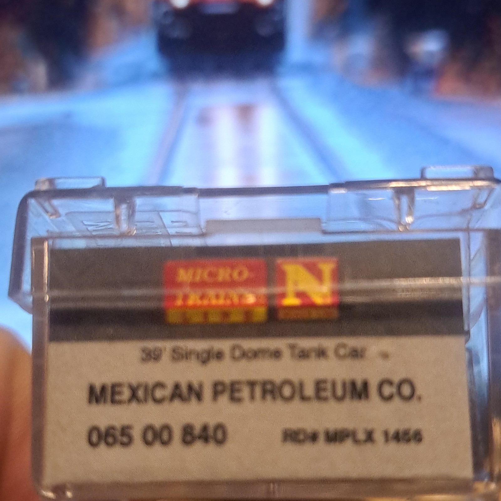 Micro-Trains Mexican Petroleum Tank Car N Scale MPLX 1456 Silver Red Black
