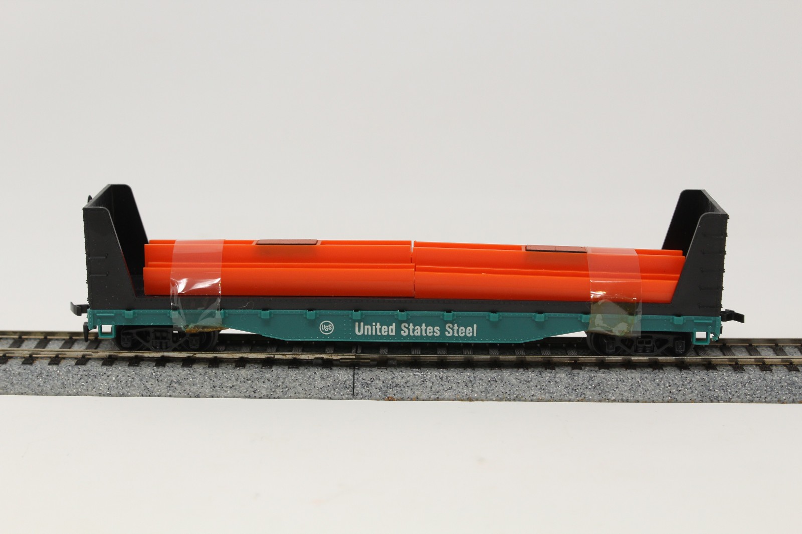 HO Scale Tyco 950-2 50′ Bulkhead Flat Car United States Steel USS Blue