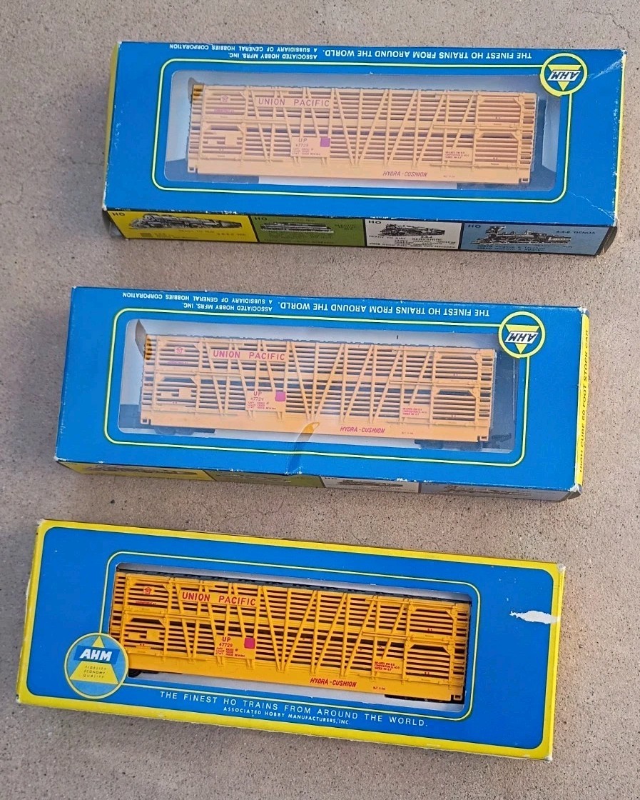 Lot Of 3 AHM Ho Scale Union Pacific Box Cars