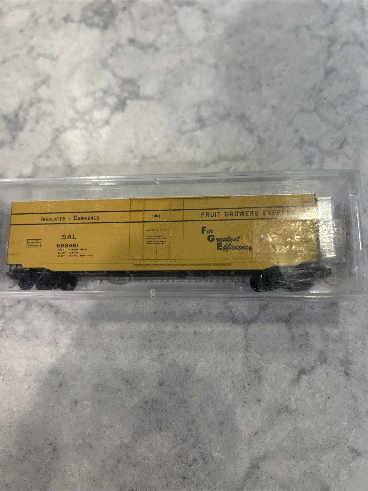 N Scale Micro-Trains MTL 03800380 SAL Fruit Growers Express 50′ Box Car 593491