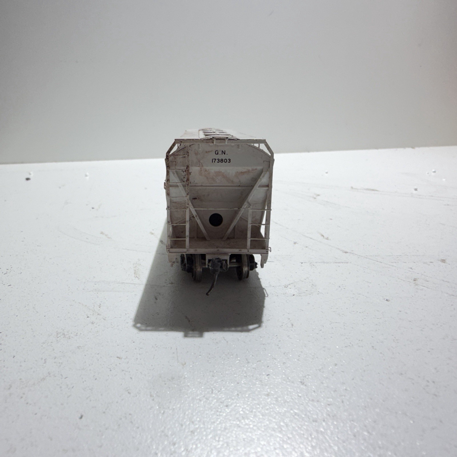 Athearn RTR #93979 HO Scale Great Northern #173803 ACF 2970 2-Bay Hopper Boxed