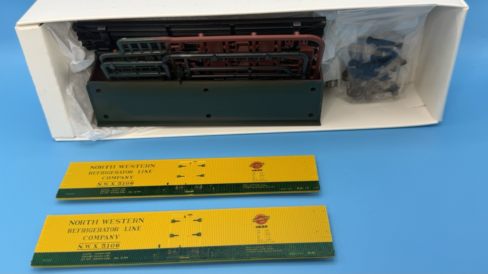 HO Branchline Blueprint ACF URTX Reefer Chicago & North Western NWX 5106 Kit