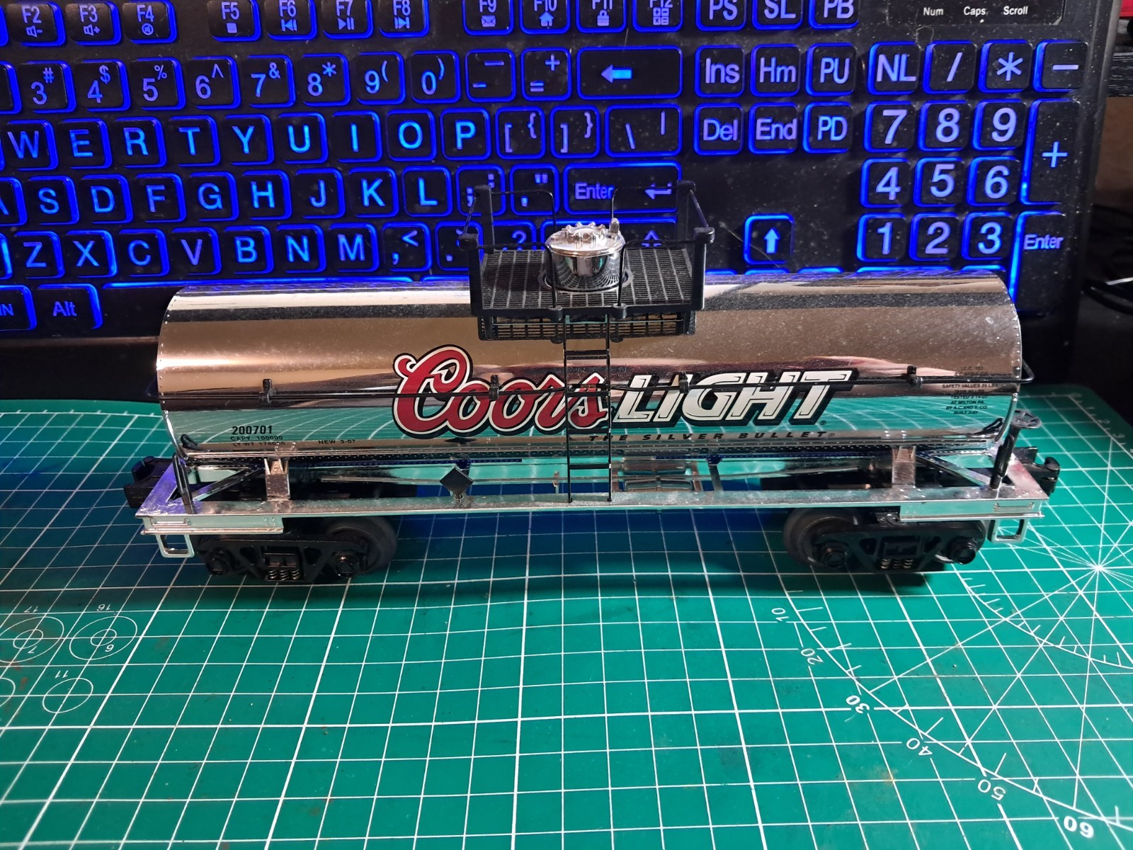 Limited Edition COORS LIGHT Rail King/MTH Chrome Tanker O-27, O Gauge W/ BOX