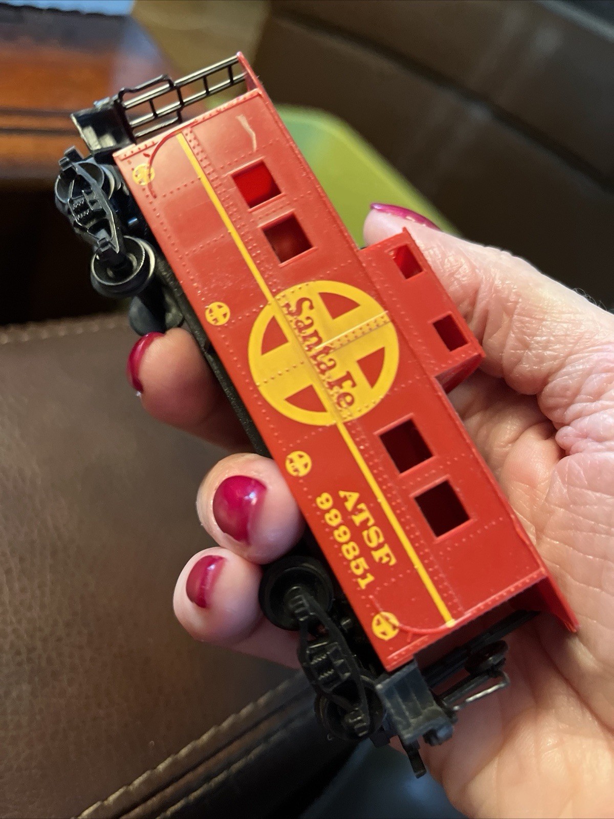 Life-Like HO 41′ Scale Santa Fe ATSF 999851 Model Railroad Cupula Caboose EUC