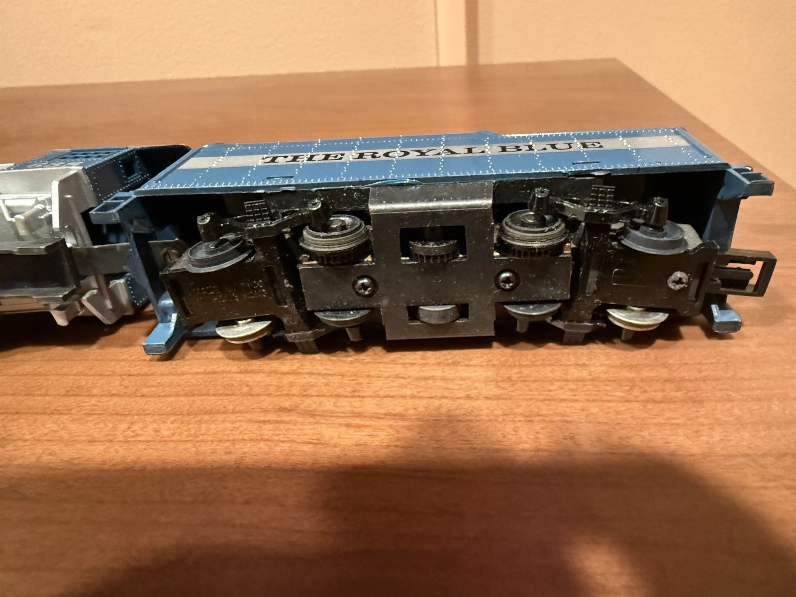 TYCO Ho Scale “The Royal Blue” Locomotive & Coal Tender Car 2-8-0 #638 Untested