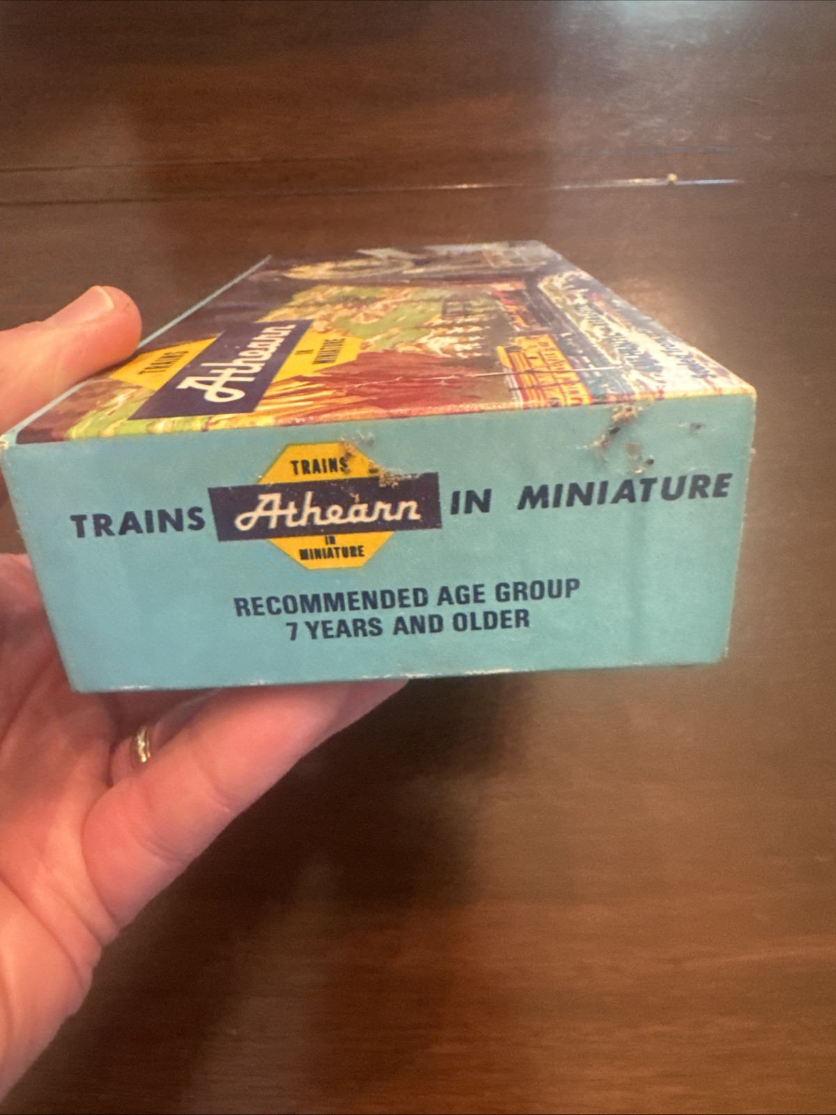 HO Scale Athearn, Rocky Rails ’77 NMRA Convention Box Car, White, KIT