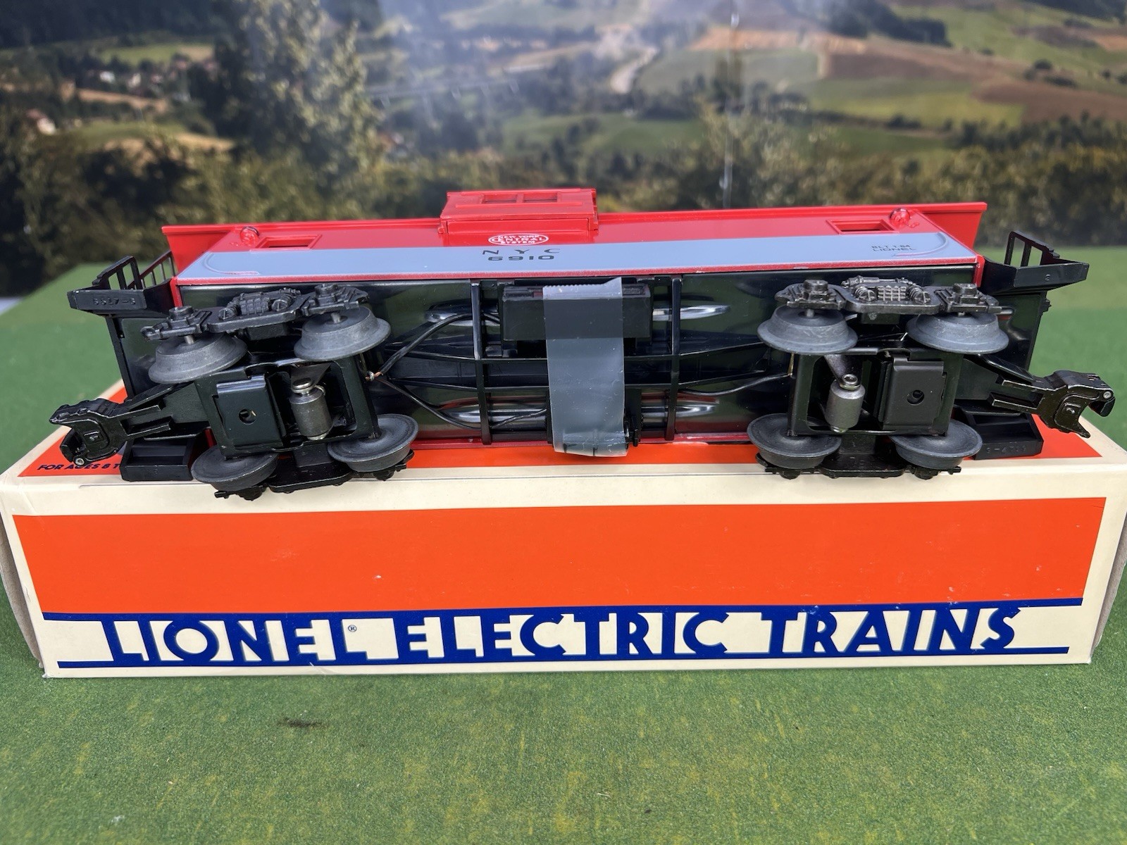LIONEL 6-6910 O GAUGE EXTENDED VISION CABOOSE NEW YORK CENTRAL 1984 NIB