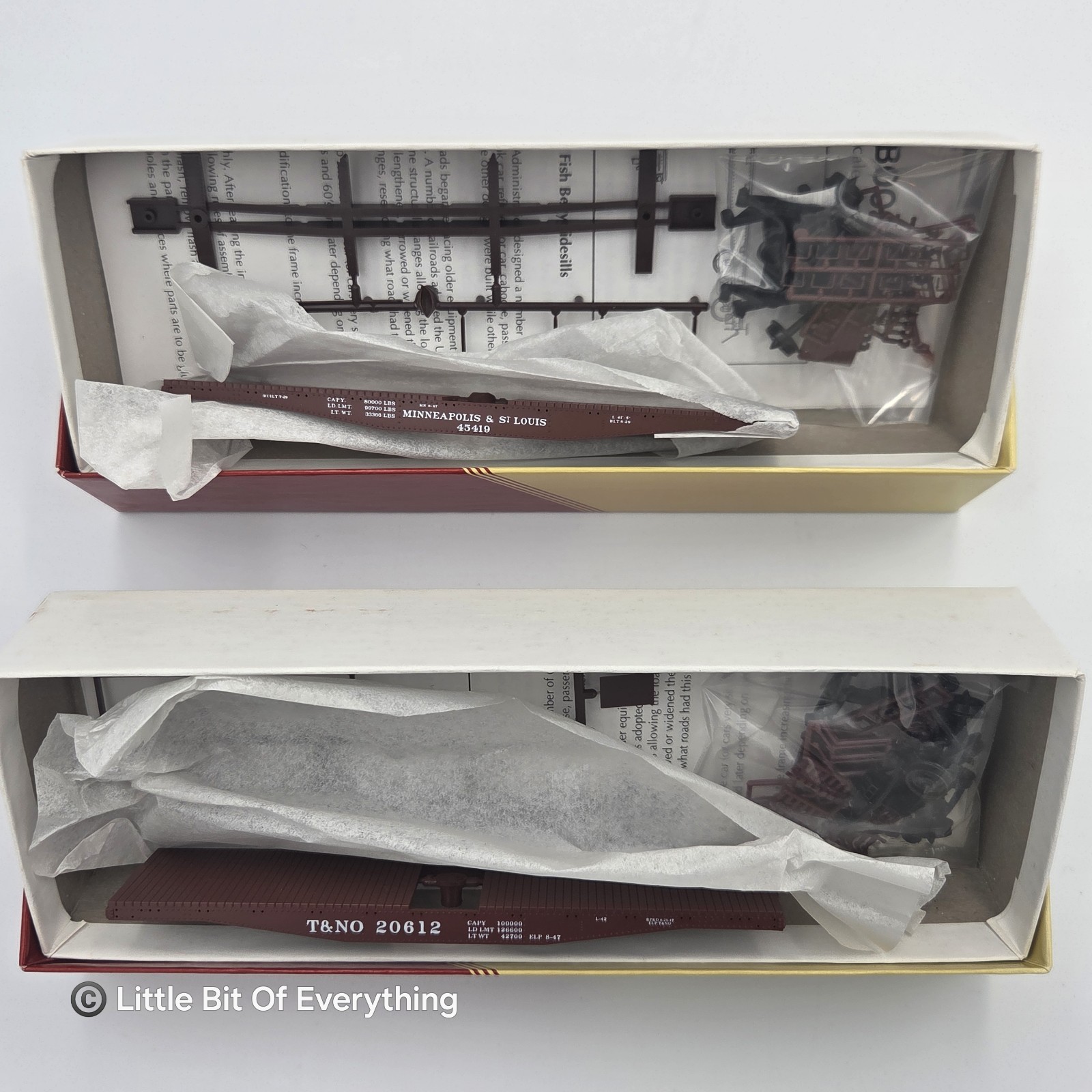 Red Caboose TWO CAR LOT: T&NO / M&StL 42′ Flat Car w/ Fish Belly Side Sills