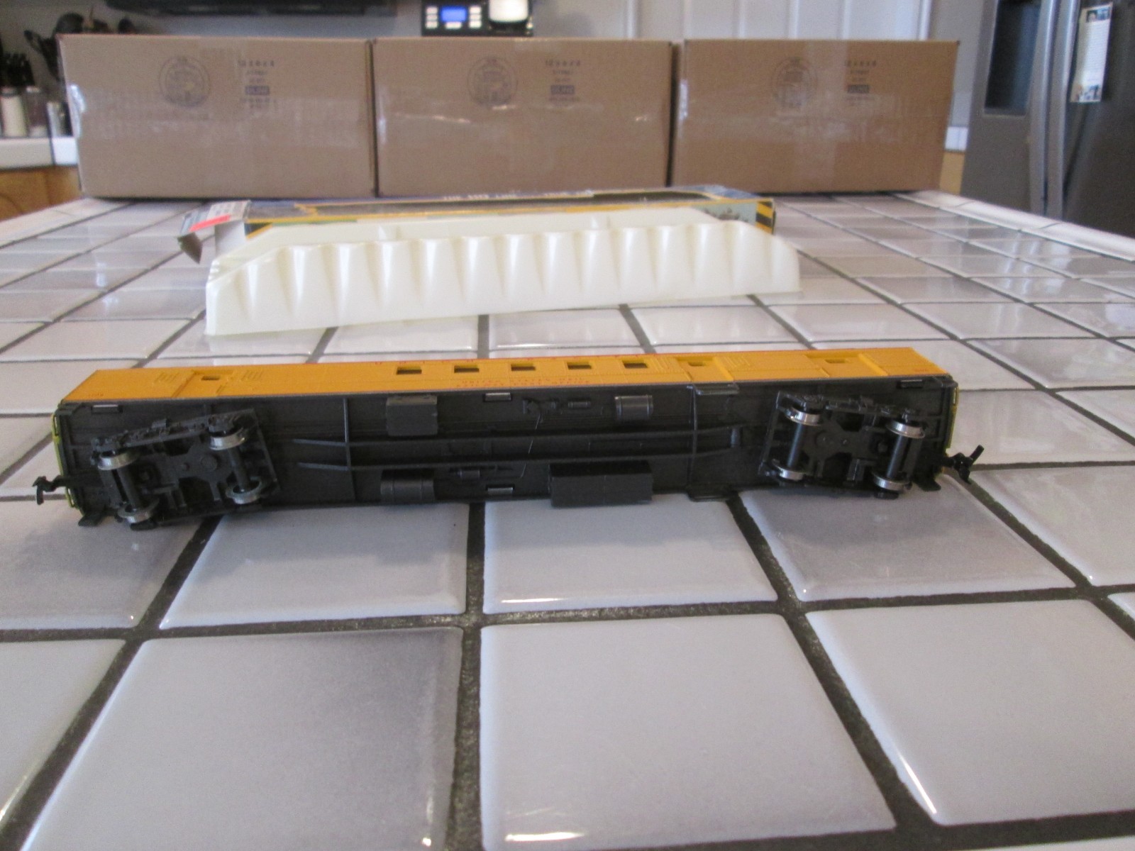 AHM/rivarossi UNION PACIFIC passenger car HO scale