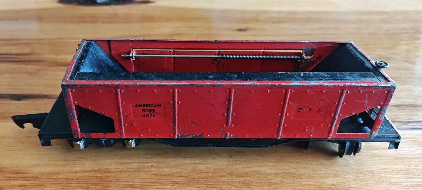 American Flyer #716 Automatic Dump Car. Working
