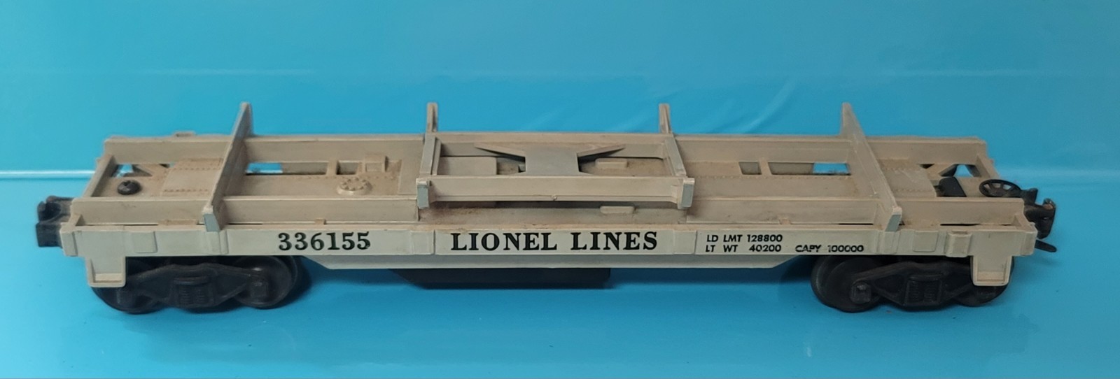 B08: Postwar Lionel No. 3361 Operating Lumber Car