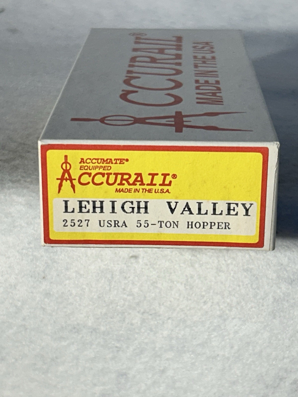 Cool Selection Accurail Various Roads 2-Bay 55 Ton Hopper Car Kits HO