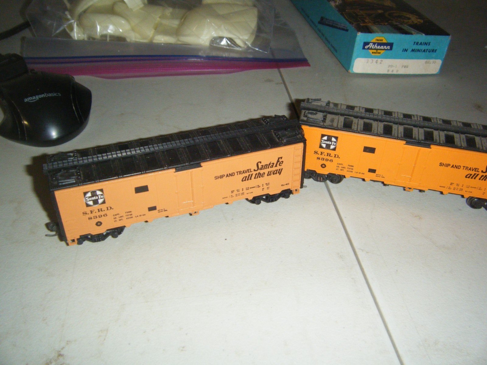SANTA FE TEXAS CHIEF REEFER BOXCAR HO SCALE VINTAGE FREIGHT CAR LIQUIDATION set