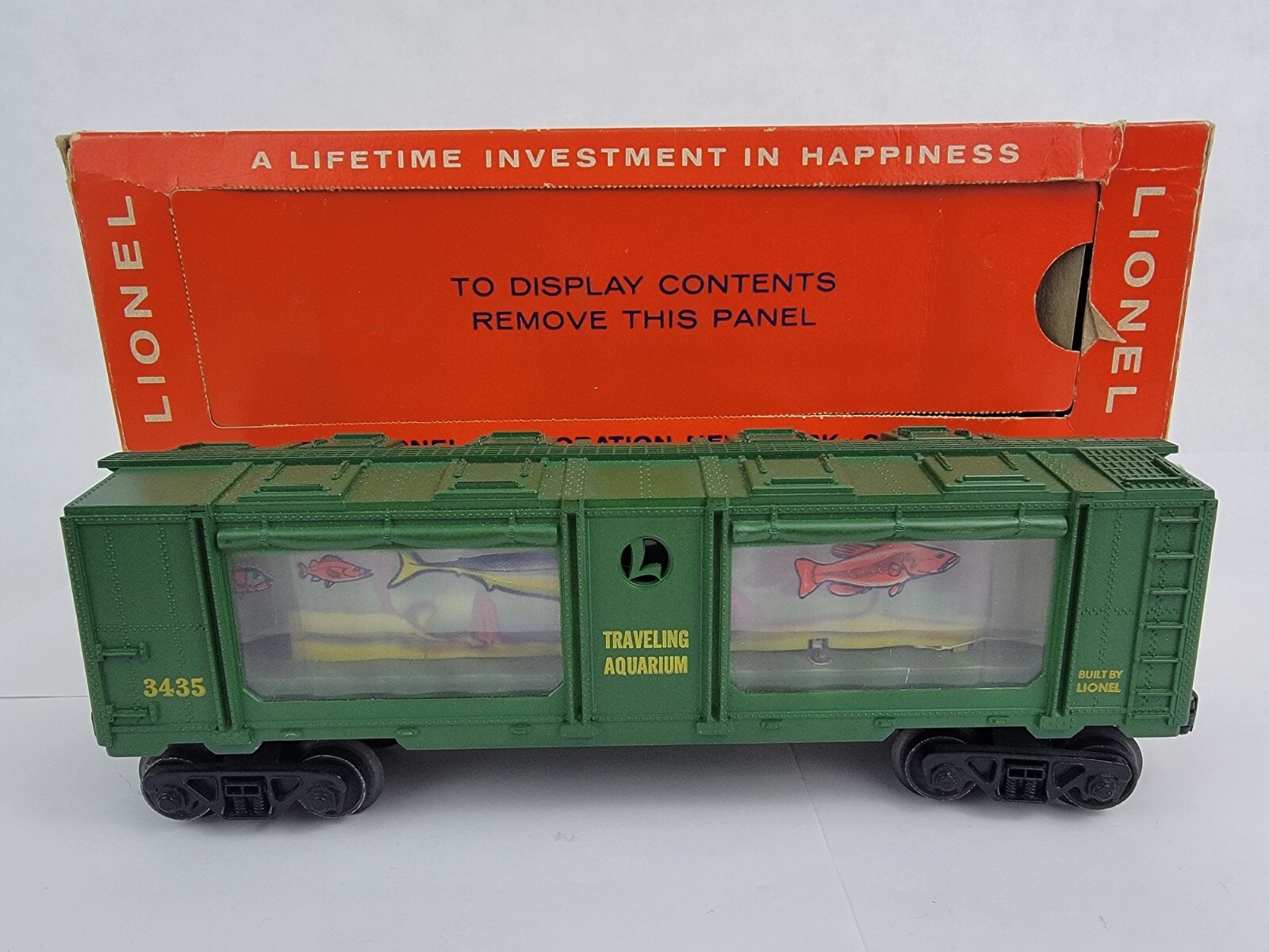 Lionel 3435 Aquarium Car. Postwar. Works.