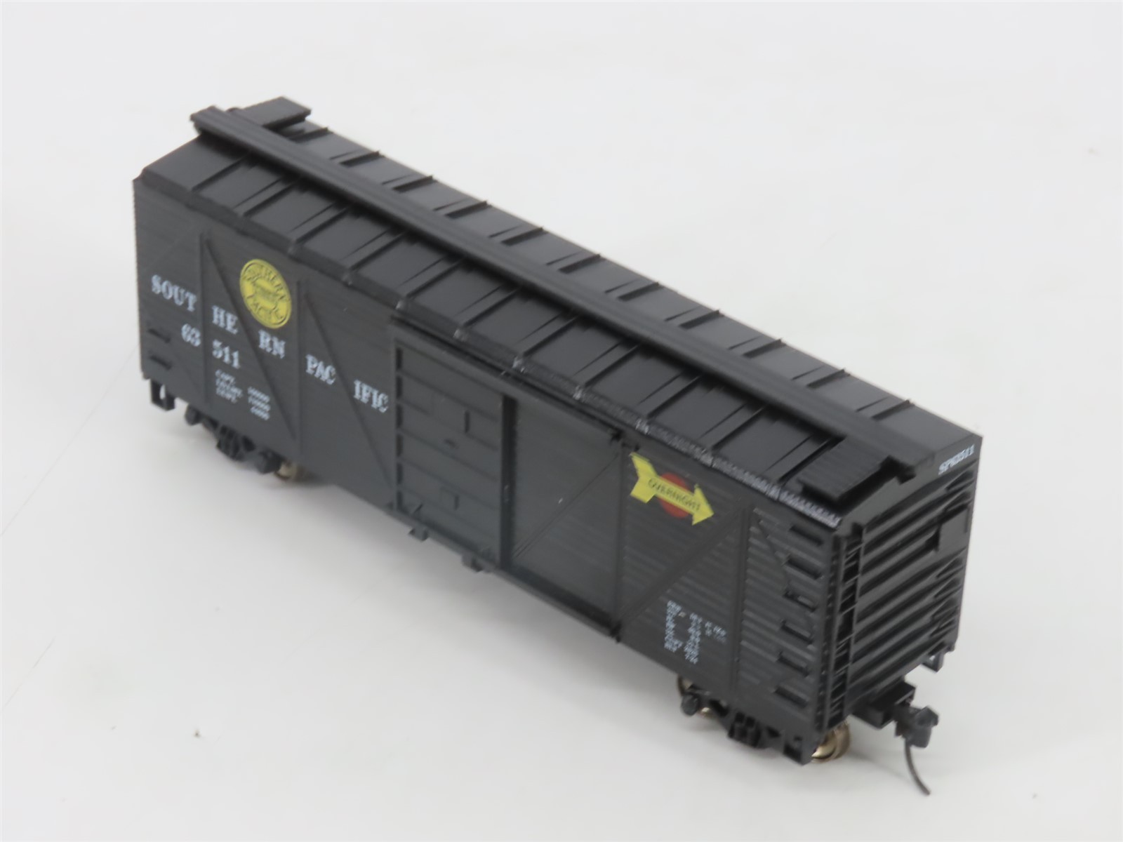 HO Roundhouse 1096 SP Southern Pacific Overnight 40′ Box Car #63511 – Upgraded