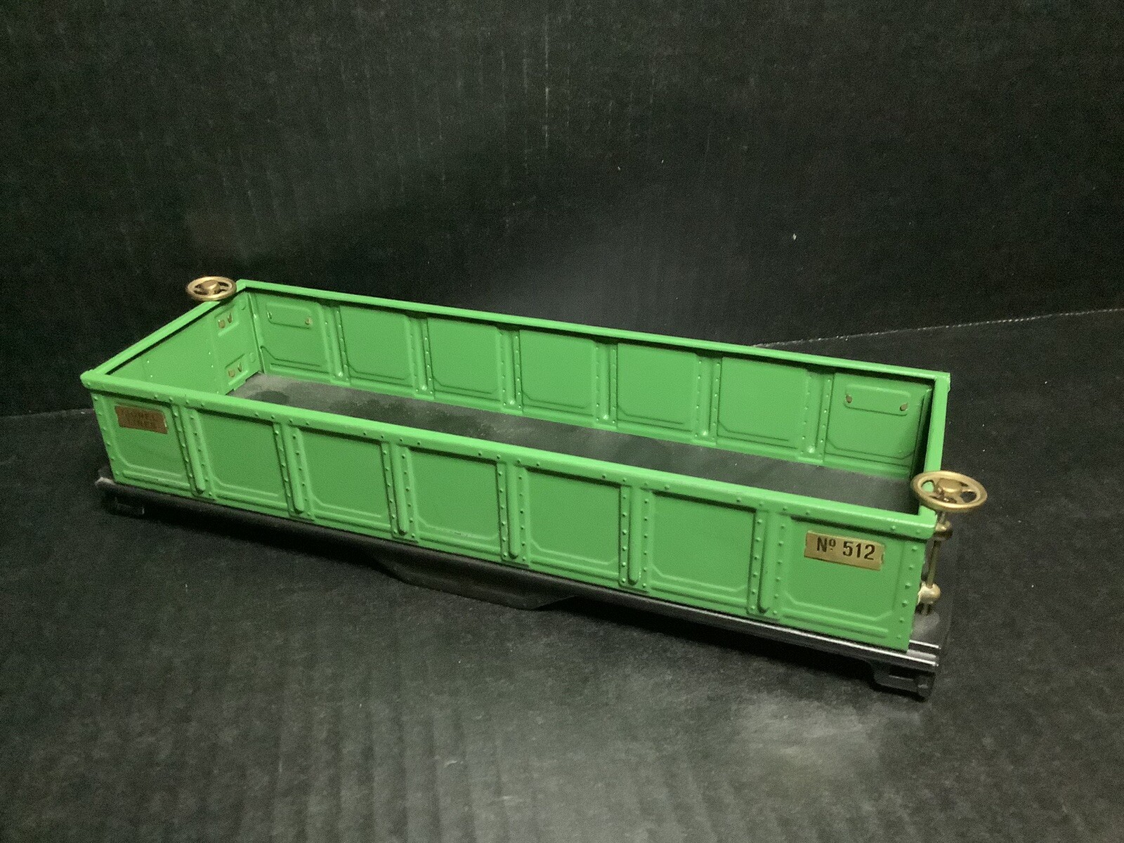 Lionel # 512 Vintage Standard Gauge Tinplate Green Gondola ( No Wheels)