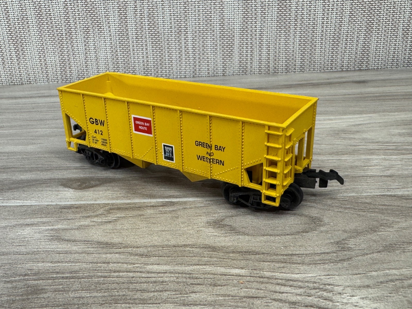 Lot of 6 Life-Like HO Scale Train Cars Union Pacific MEC GBW Allied Chemical VTG