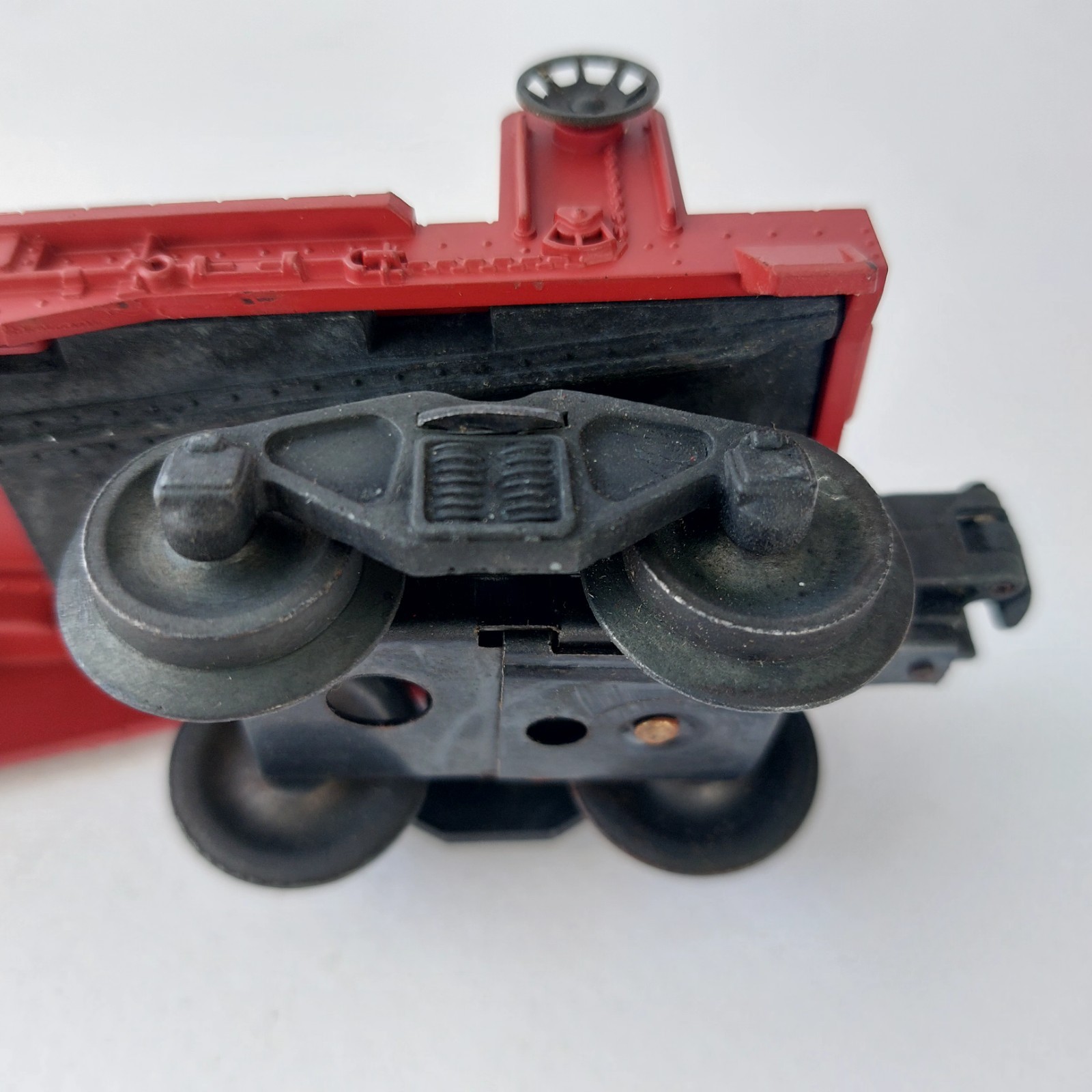 Postwar Lionel 6511 Pipe Car With Pipes And Box With Defect