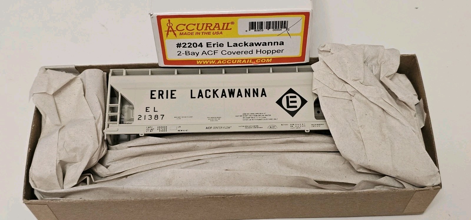 Accurail 2204 HO 2-Bay ACF Covered Hopper Erie Lackawanna EL 21387 – New