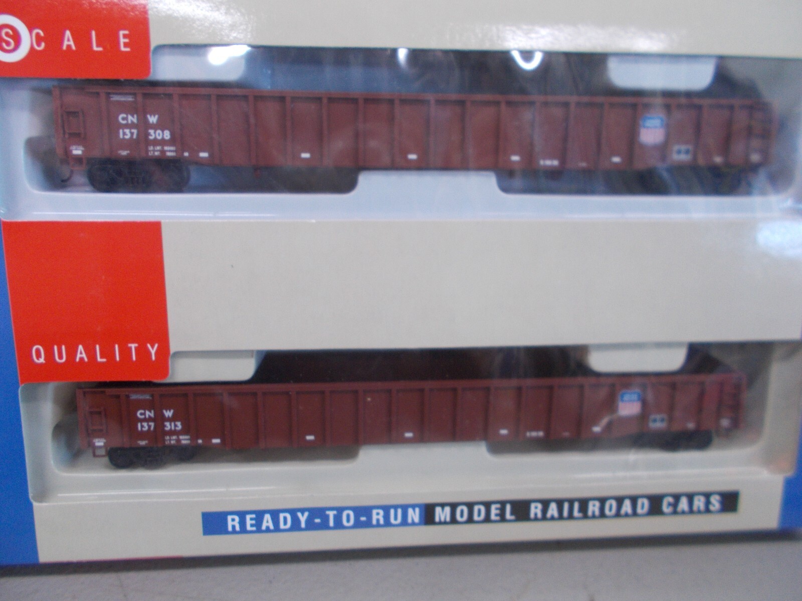 WALTHERS-#932-23276-CNW (UP LOGO)-65′ MILL GONDOLA-2-PACK~ HO SCALE