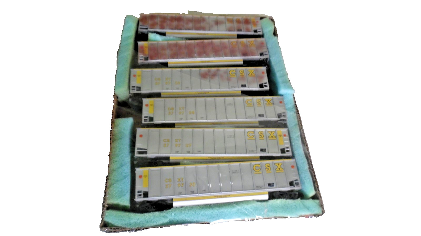 Walthers CSX 6 Decorated Car Hopper Set -Used -Kadee Couplers