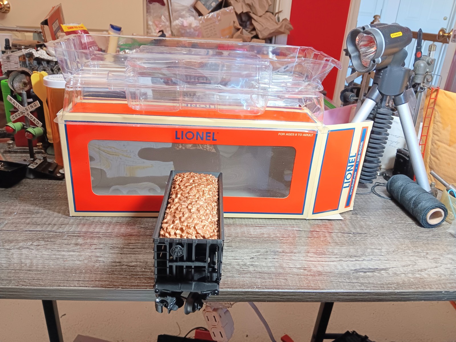 Lionel 2028 Copper Range Ore Car w/ Orig Box