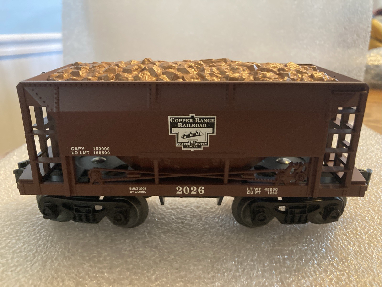2005 LN (NOS) Lionel 6-16485 Copper Range #2026 Brown Ore Car W/Load O/027