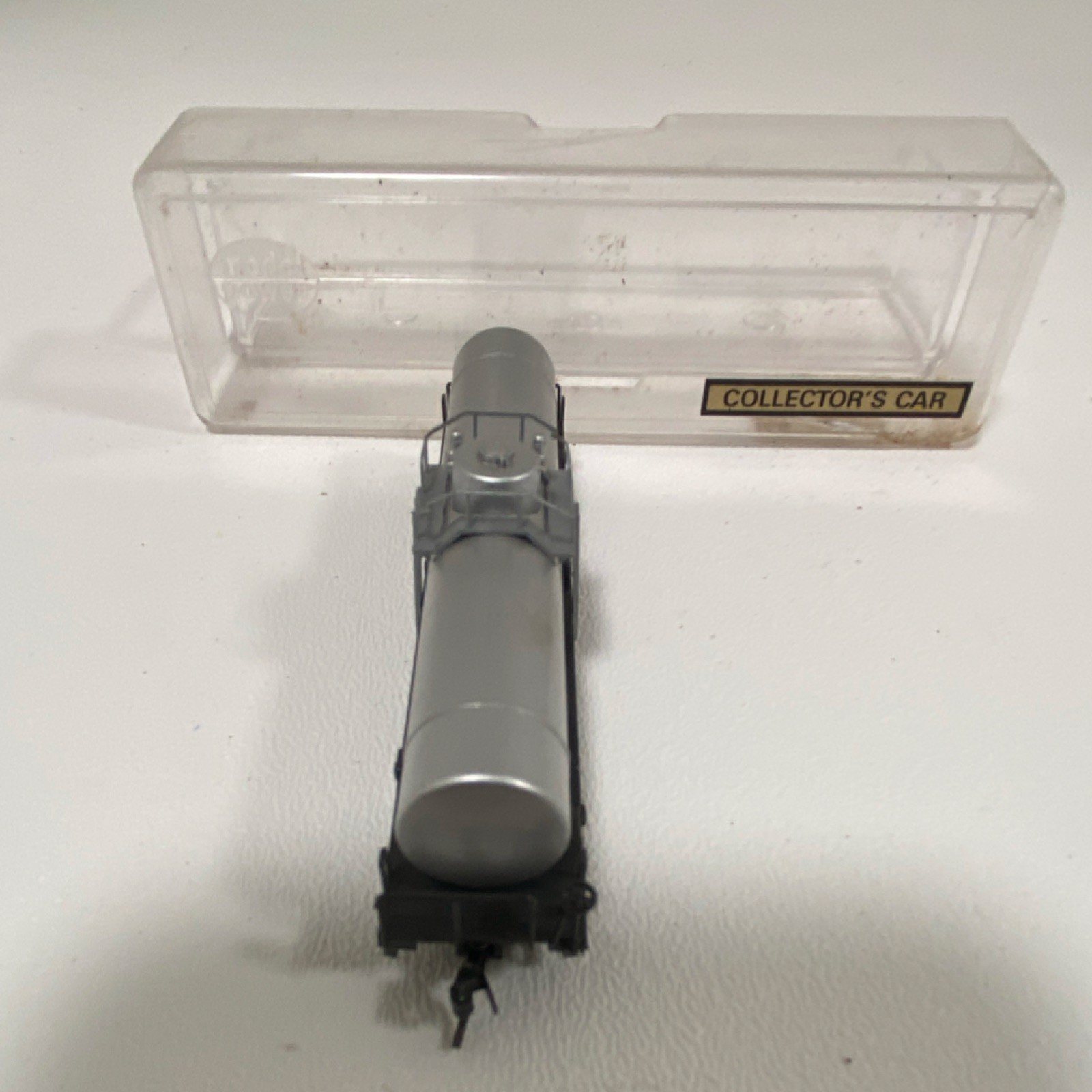Model Power N Scale Tank Car Collector’s Car Silver Black Plastic Ready to Go