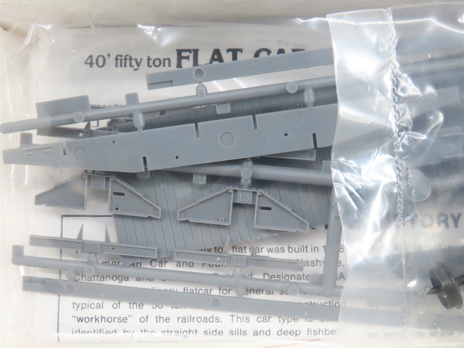 LOT of 4 HO Scale Tichy Train Group Kits #4021 Unpainted 40′ Flat Cars