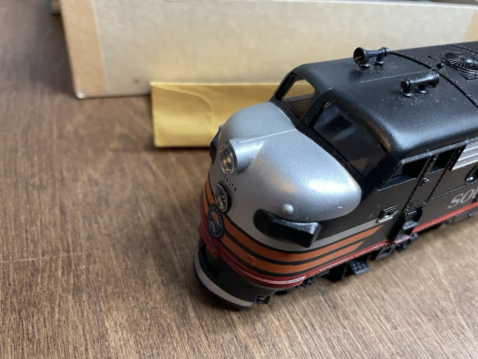 HO ATHEARN 3041 F7A SOUTHERN PACIFIC SP BLACK WIDOW DUMMY