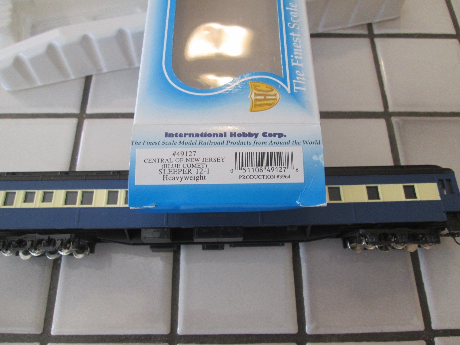 IHC CENTRAL OF NEW JERSEY BLUE COMET PASSENGER CAR HO SCALE