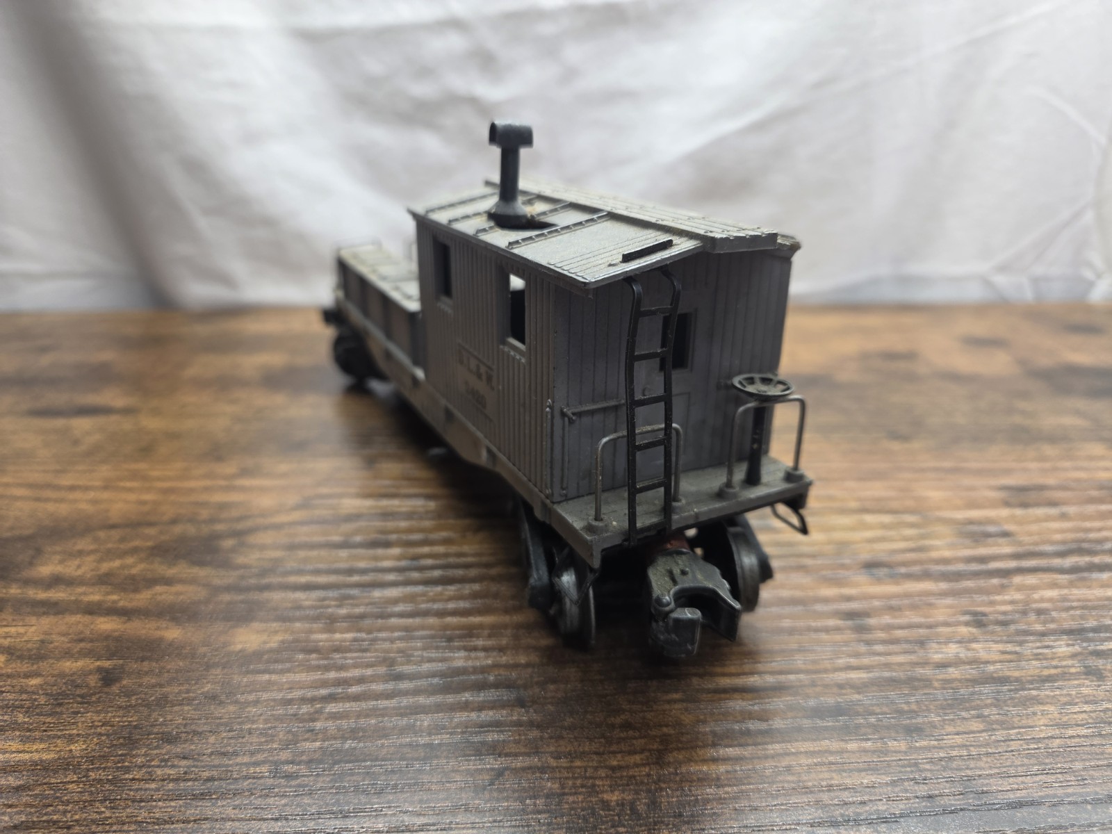 Lionel Postwar 2420 Work Caboose *damaged